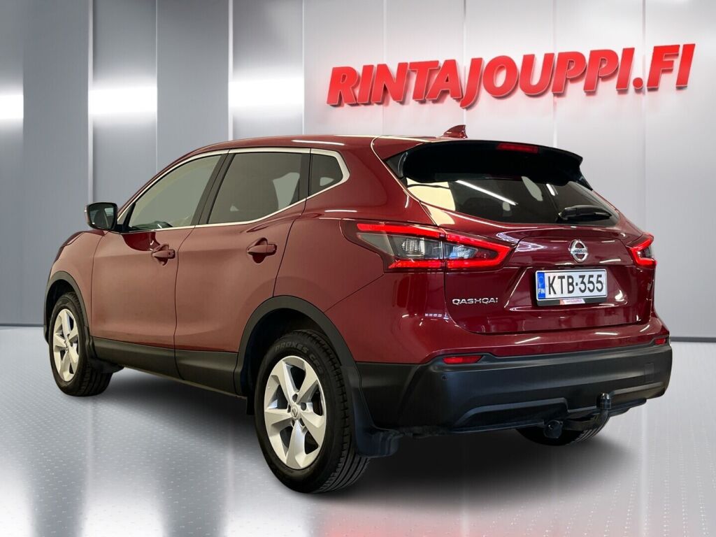Nissan Qashqai 2018 Met. Punainen