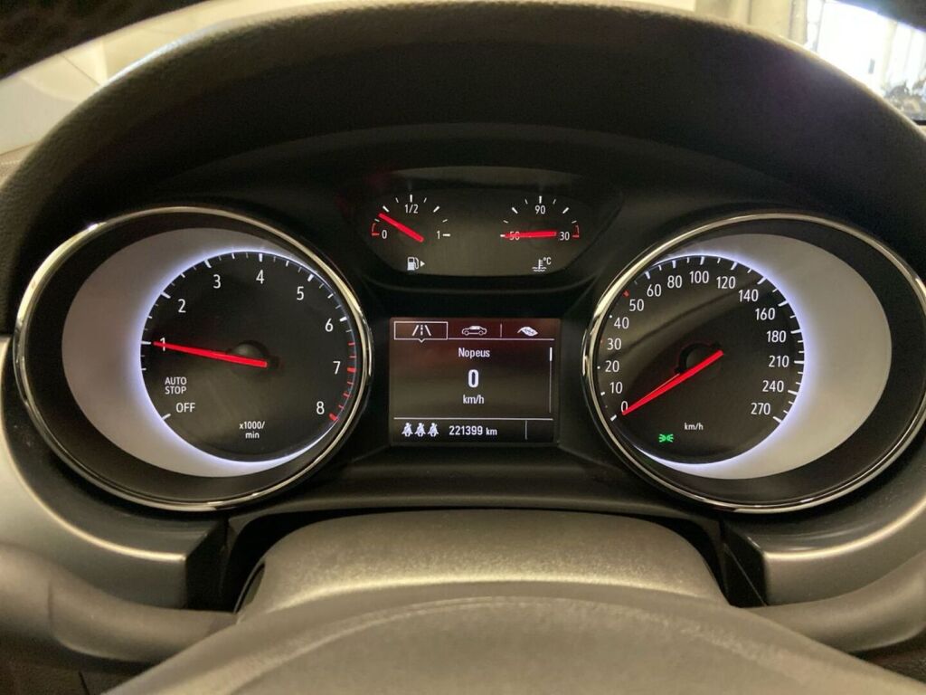 Opel Astra 2018 Valkoinen