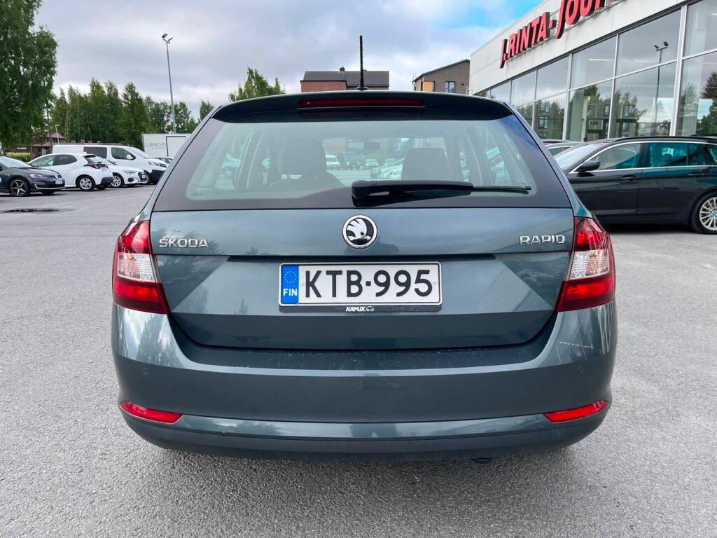 Skoda Rapid 2018 Harmaa