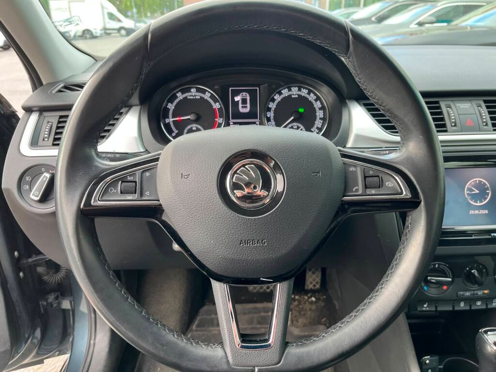 Skoda Rapid 2018 Harmaa