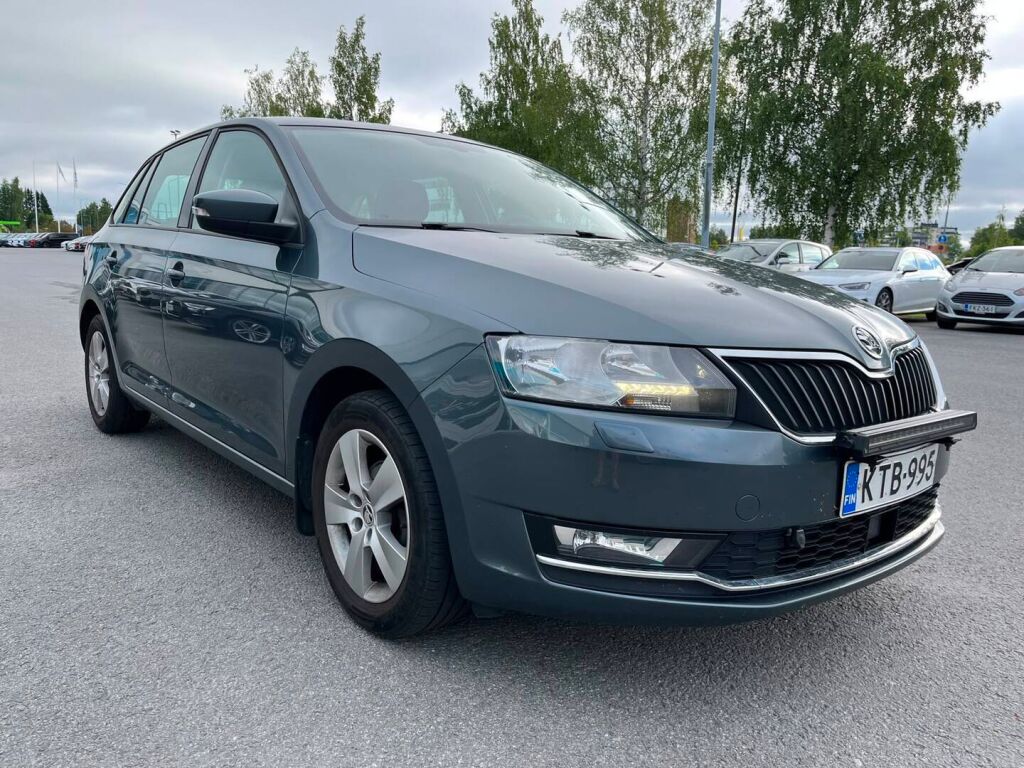 Skoda Rapid 2018 Harmaa