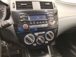 Nissan Pulsar 2018 Musta
