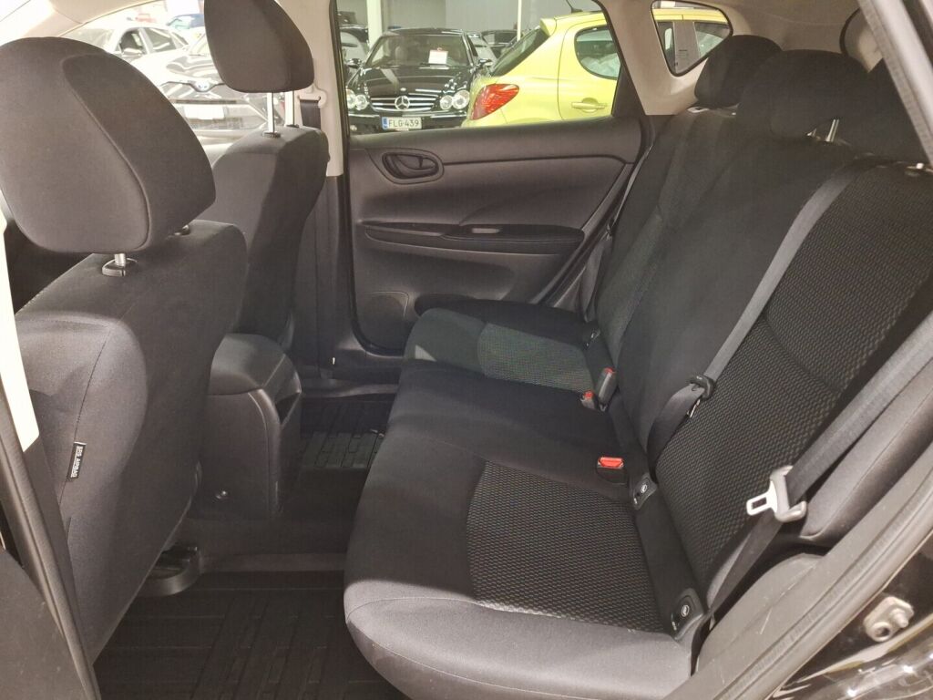 Nissan Pulsar 2018 Musta