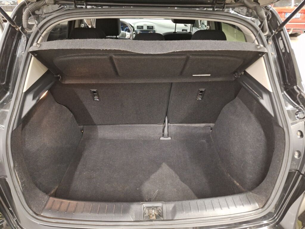 Nissan Pulsar 2018 Musta