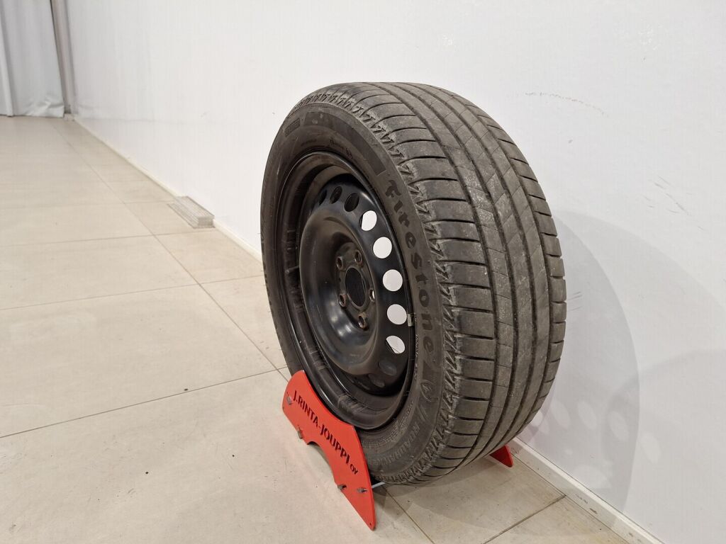 Nissan Pulsar 2018 Musta