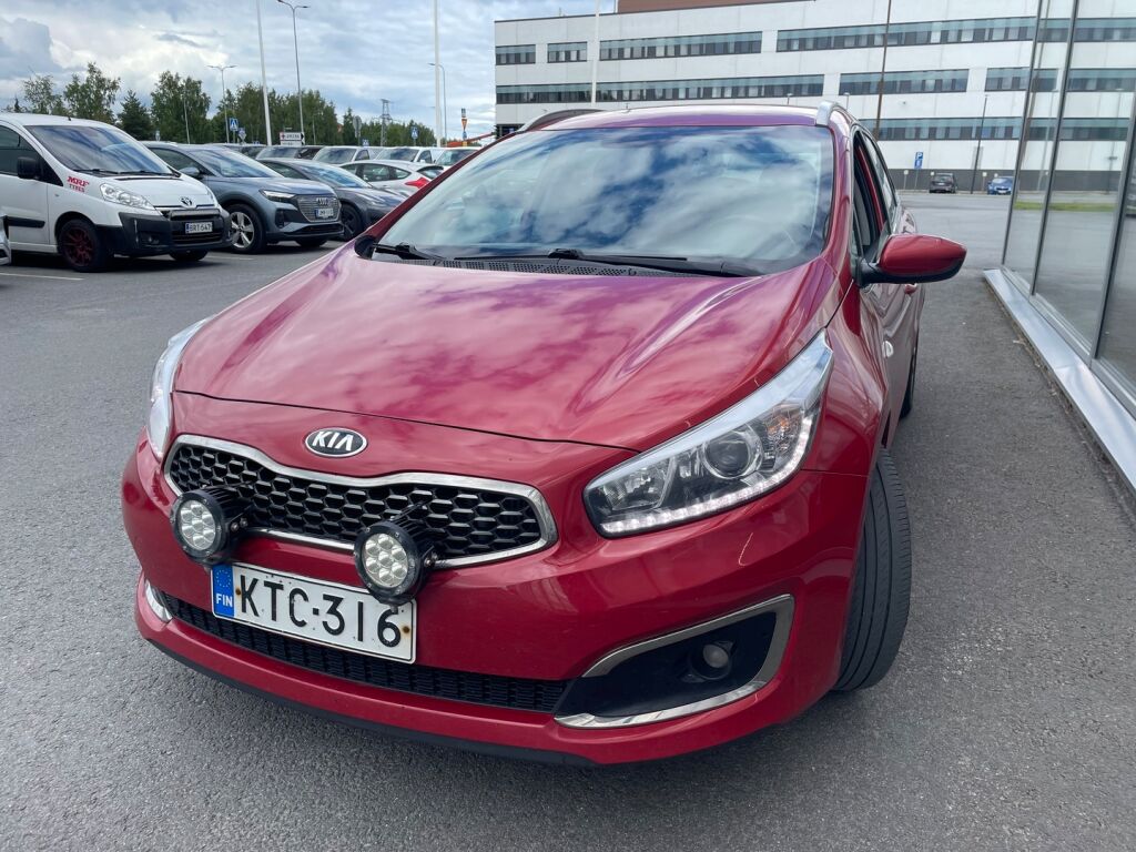 Kia Ceed 2018 Punainen