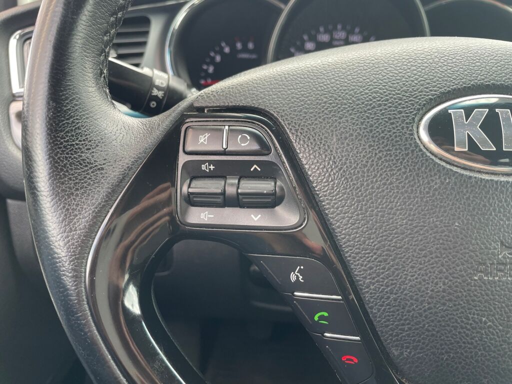 Kia Ceed 2018 Punainen