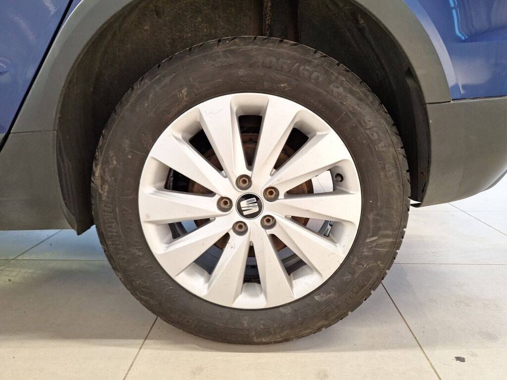Seat Arona 2018 Sininen