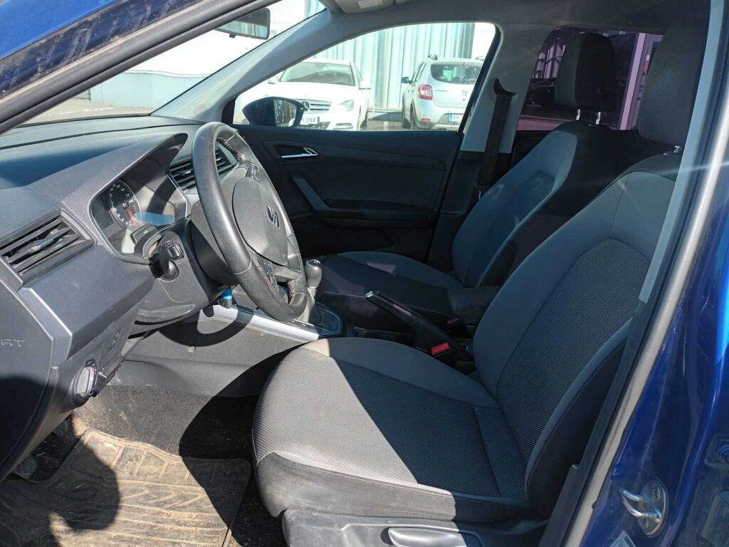 Seat Arona 2018 Sininen