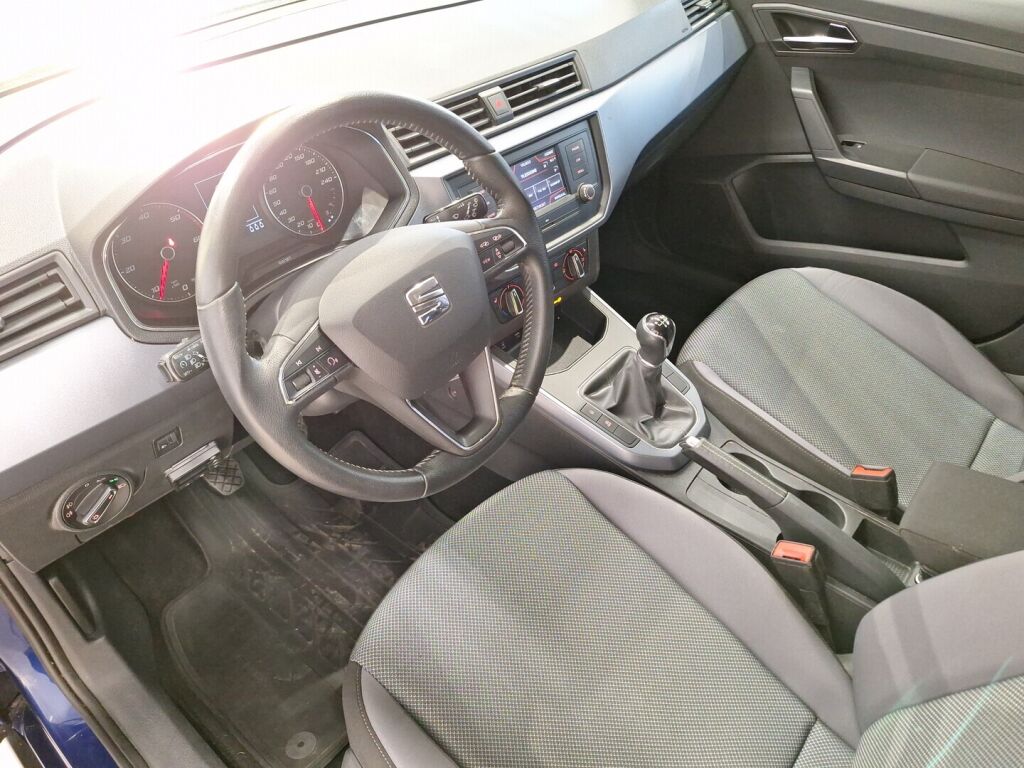 Seat Arona 2018 Sininen