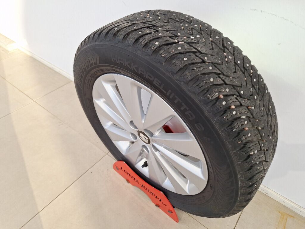 Seat Arona 2018 Sininen