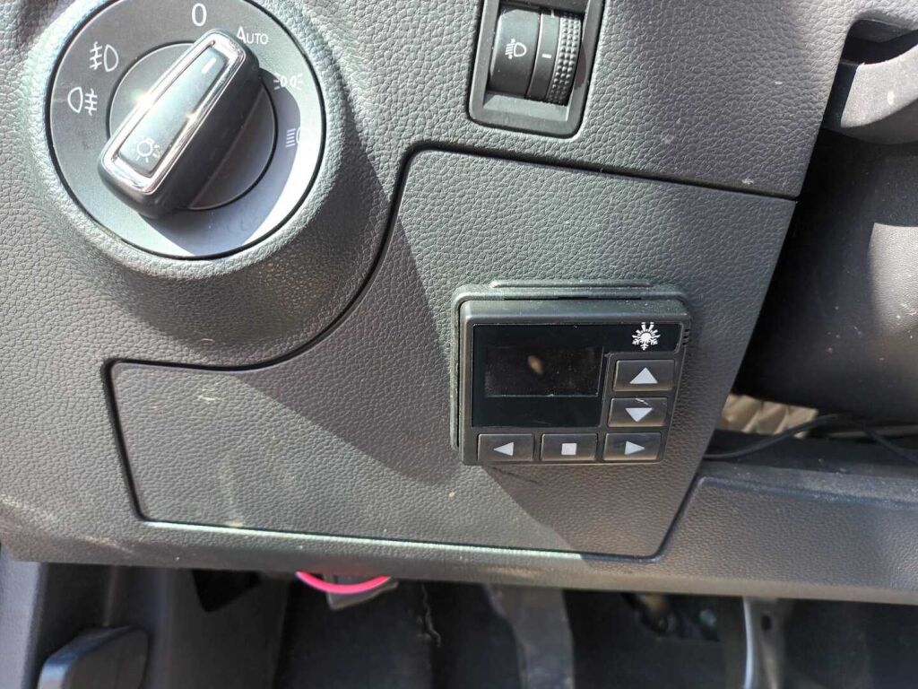 Seat Arona 2018 Sininen