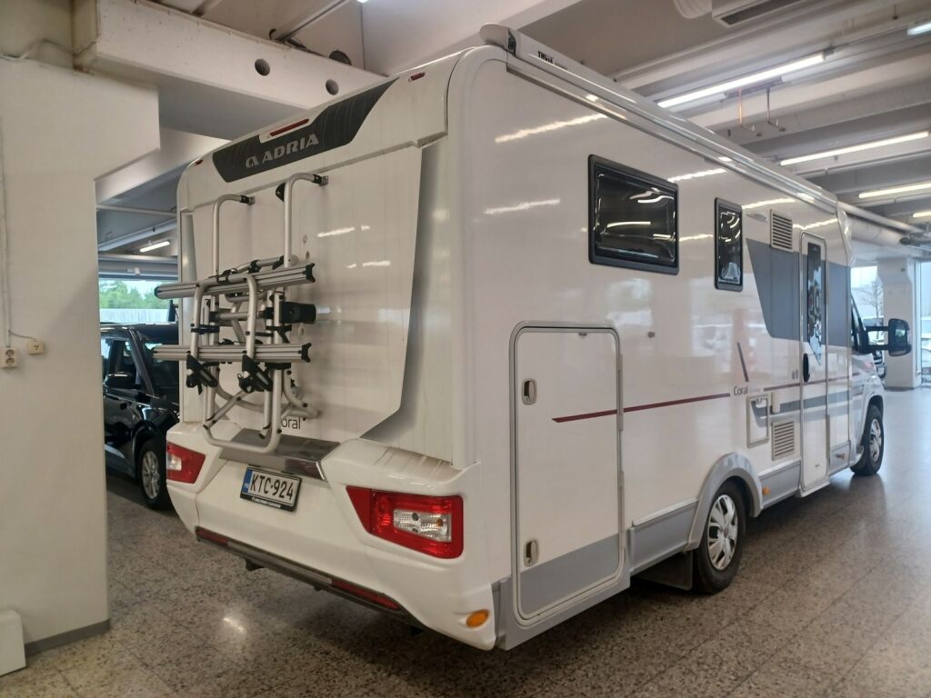 Adria CORAL SUPREME 690 SC 2018 Harmaa