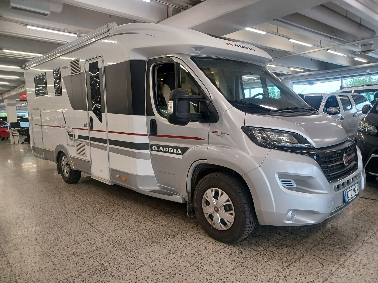 Adria Coral Supreme 690 SC