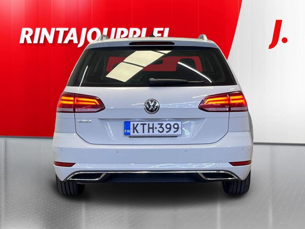 Volkswagen Golf 2018 Valkoinen