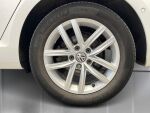 Volkswagen Golf 2018 Valkoinen