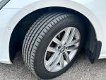 Volkswagen Golf 2018 Valkoinen