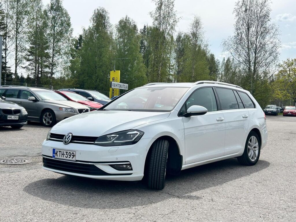 Volkswagen Golf 2018 Valkoinen
