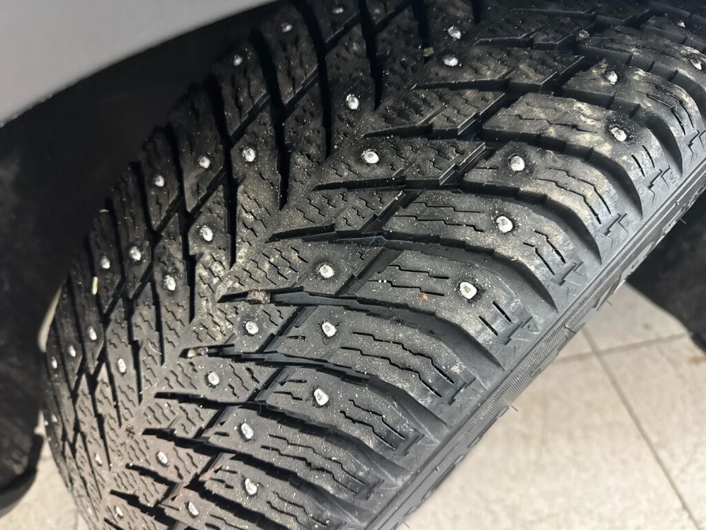 Volkswagen Passat 2014 Musta