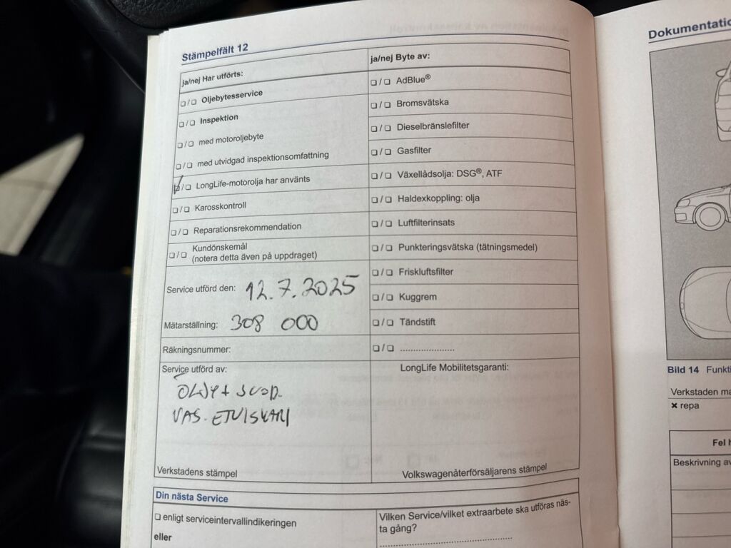 Volkswagen Passat 2014 Musta