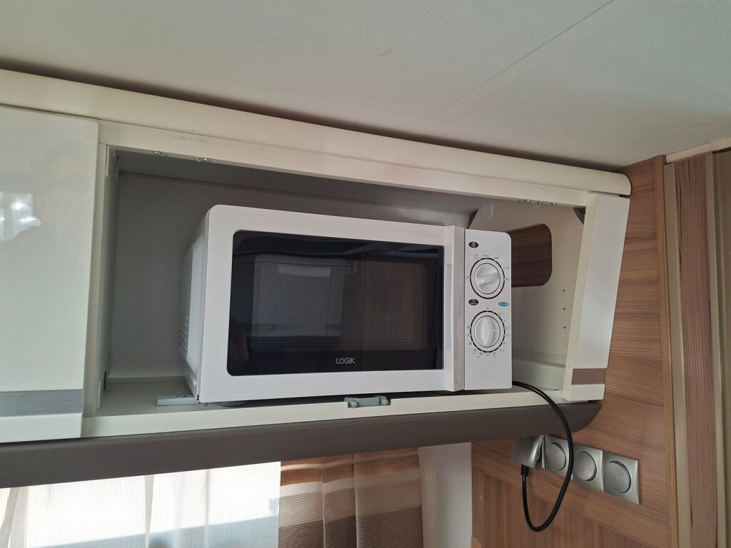 Adria Coral S 670SL Supreme Alde 2018 Harmaa