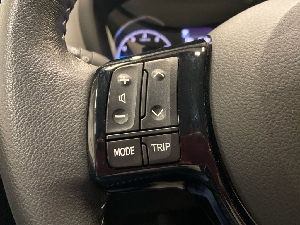 Toyota Yaris 2018 Punainen