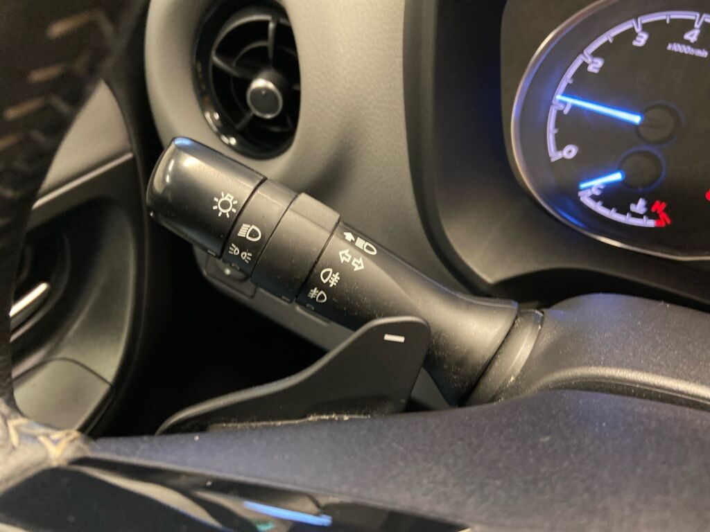 Toyota Yaris 2018 Punainen