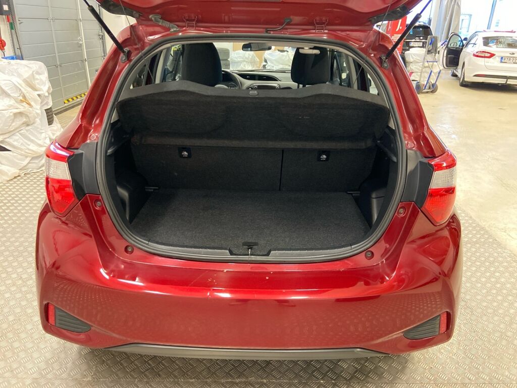 Toyota Yaris 2018 Punainen