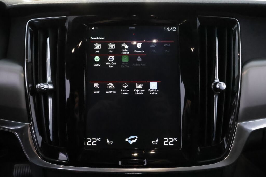 Volvo V90 2018 Musta