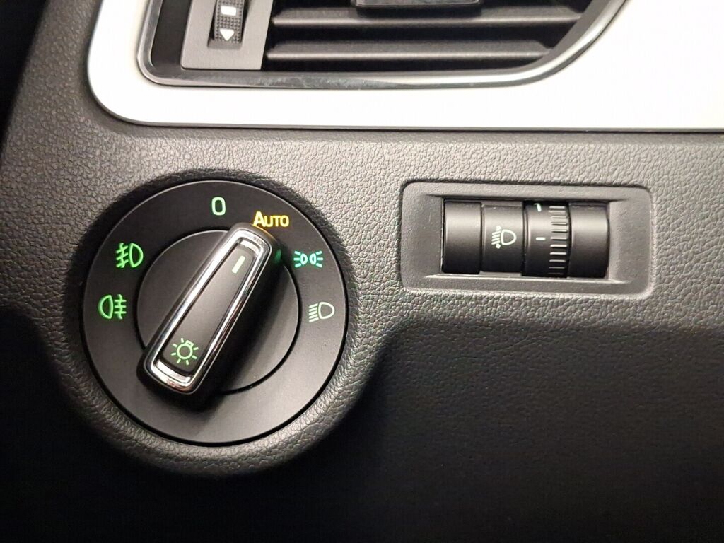 Skoda Rapid 2018 Valkoinen