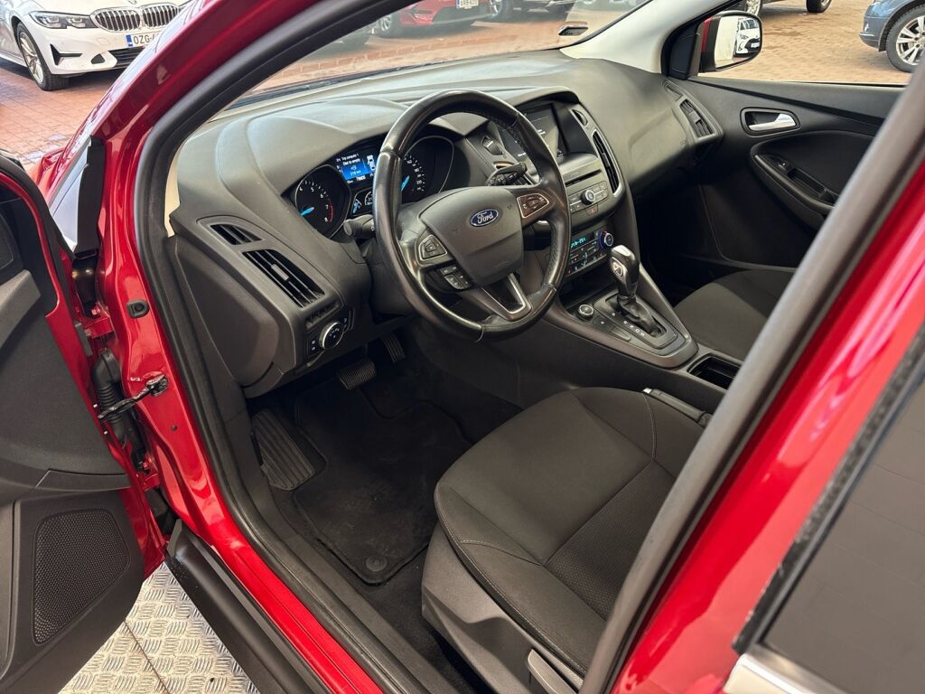 Ford Focus 2018 Punainen