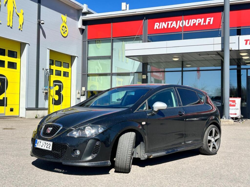 Seat Leon 2010 Musta