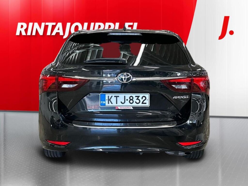 Toyota Avensis 2018, photo 6/22
