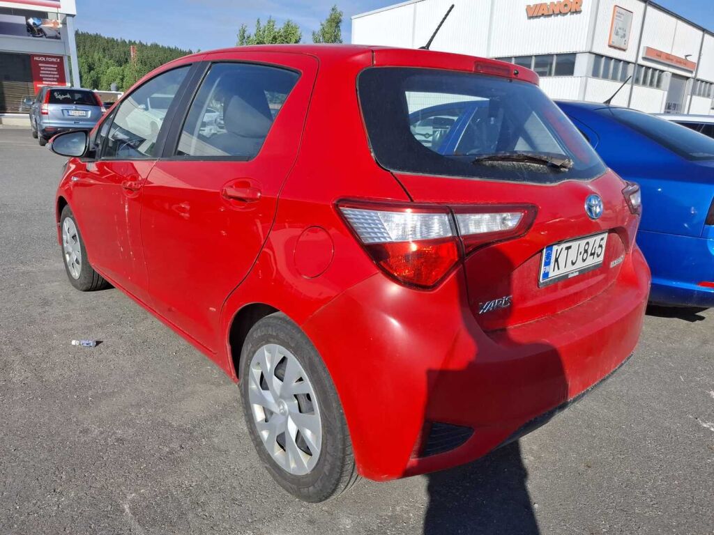 Toyota Yaris 2018 Punainen