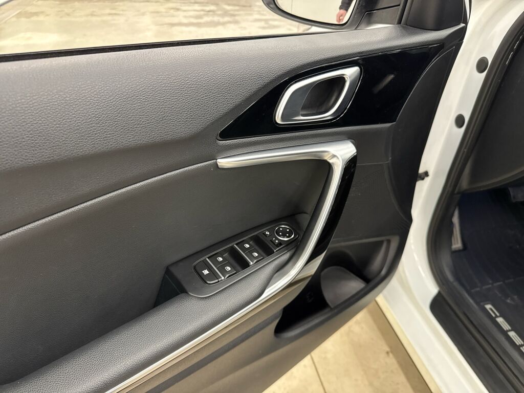 Kia Ceed 2019 Valkoinen