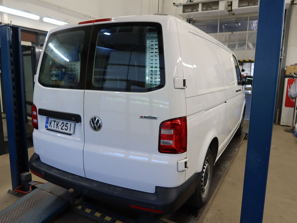 Volkswagen Transporter 2019 Valkoinen