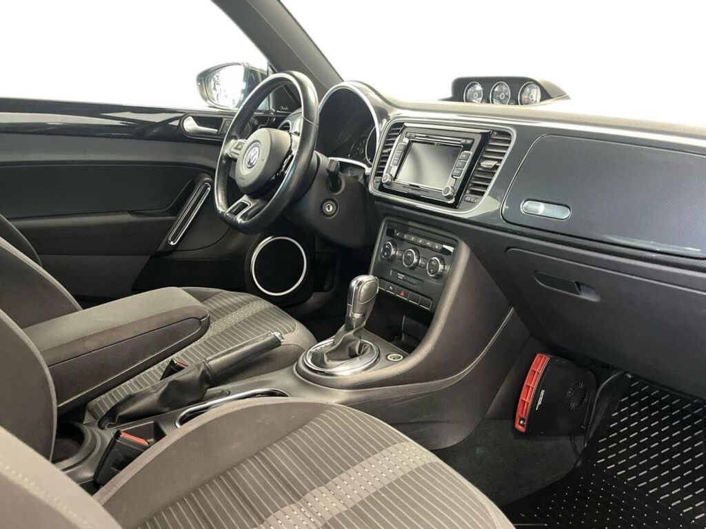 Volkswagen Beetle 2012 Hopea