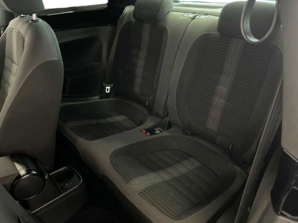 Volkswagen Beetle 2012 Hopea