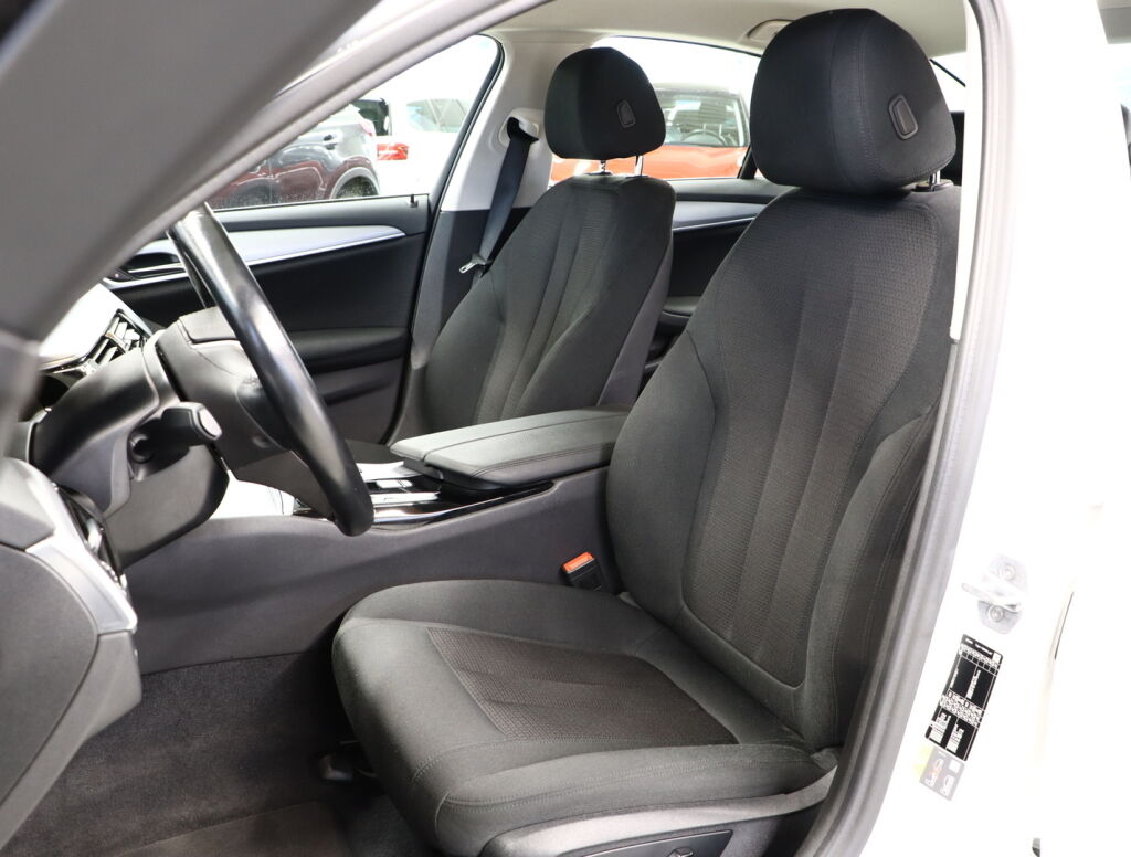 BMW 530 2019 Valkoinen