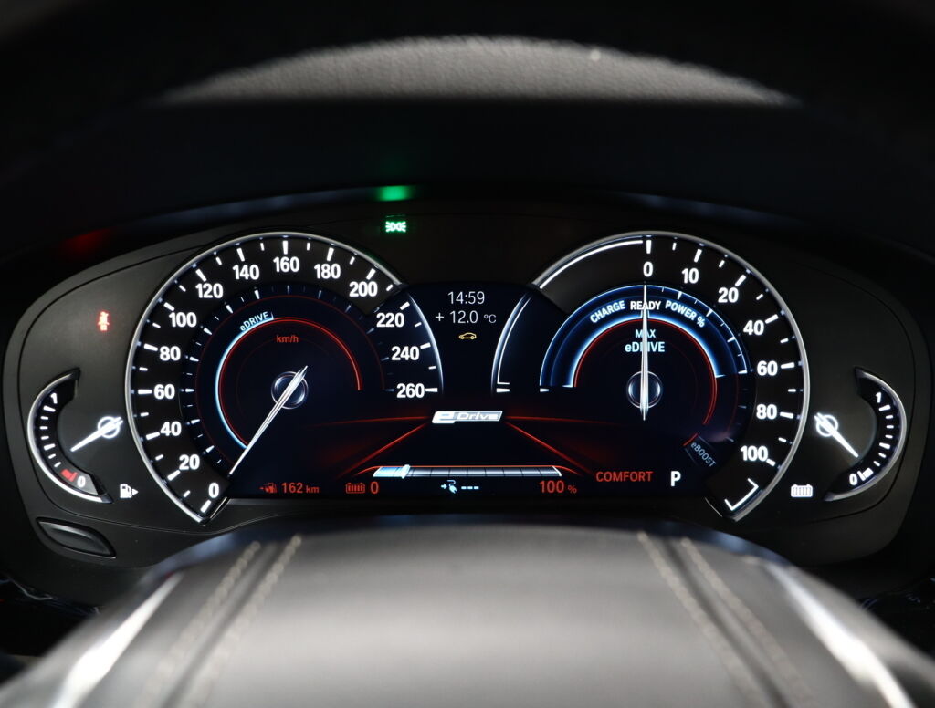 BMW 530 2019 Valkoinen