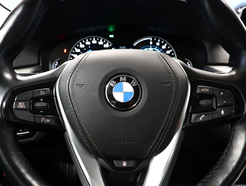 BMW 530 2019 Valkoinen