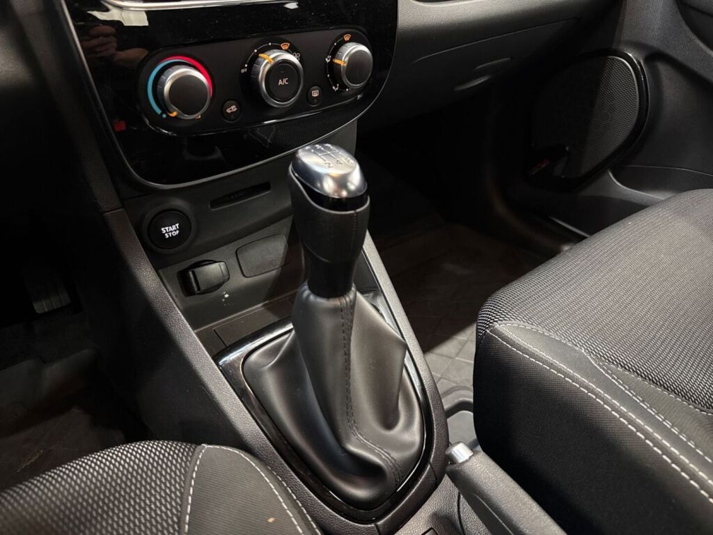 Renault Clio 2018 Valkoinen