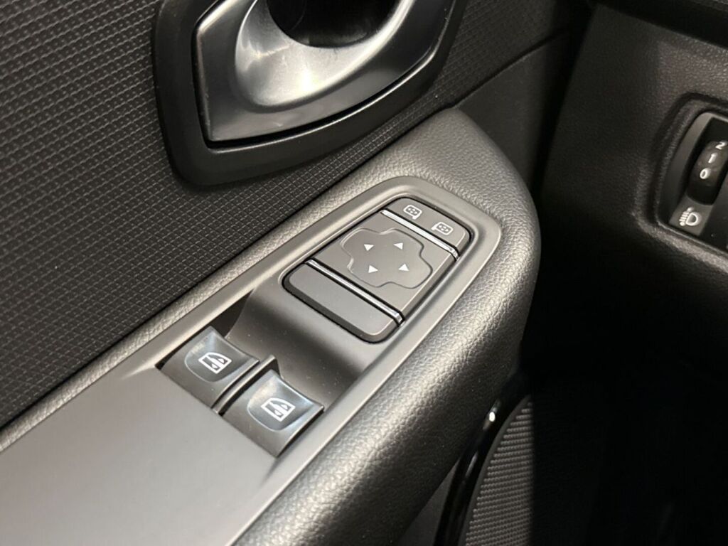 Renault Clio 2018 Valkoinen