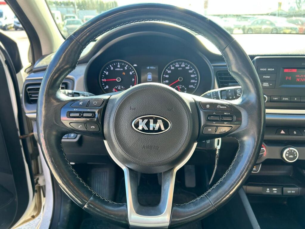 Kia Rio 2019 Valkoinen