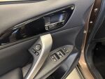 Mitsubishi Eclipse Cross 2018 Ruskea (beige)