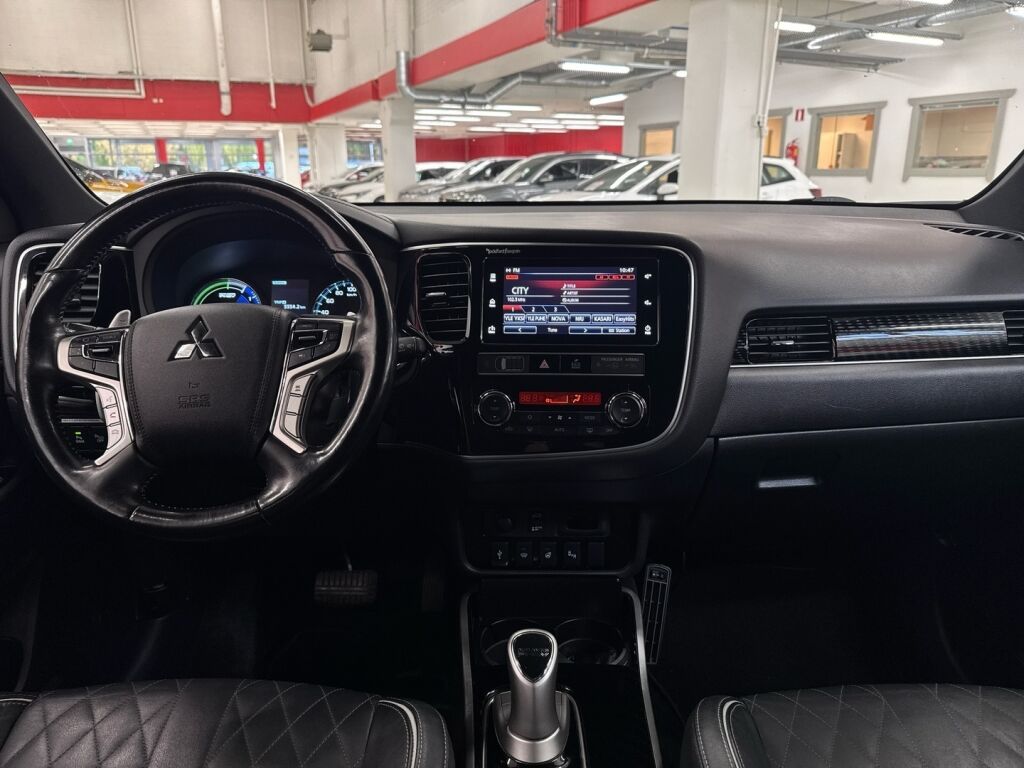 Mitsubishi Outlander PHEV 2018 Harmaa