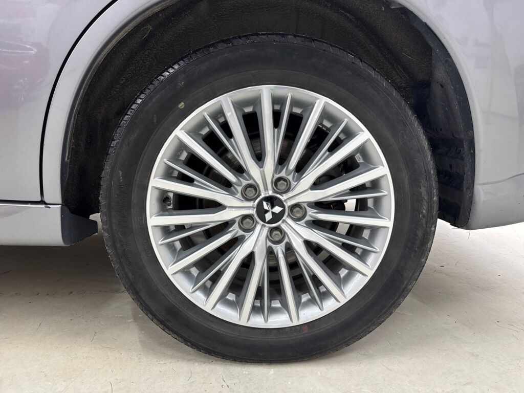 Mitsubishi Outlander PHEV 2018 Harmaa