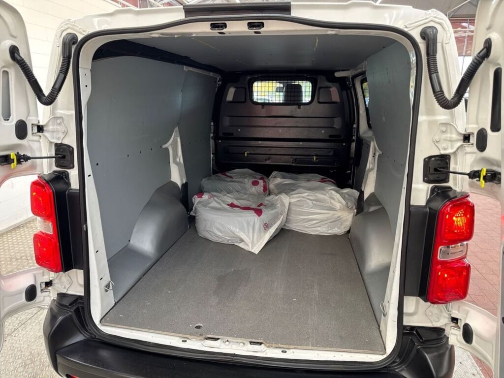 Toyota Proace 2019 Valkoinen