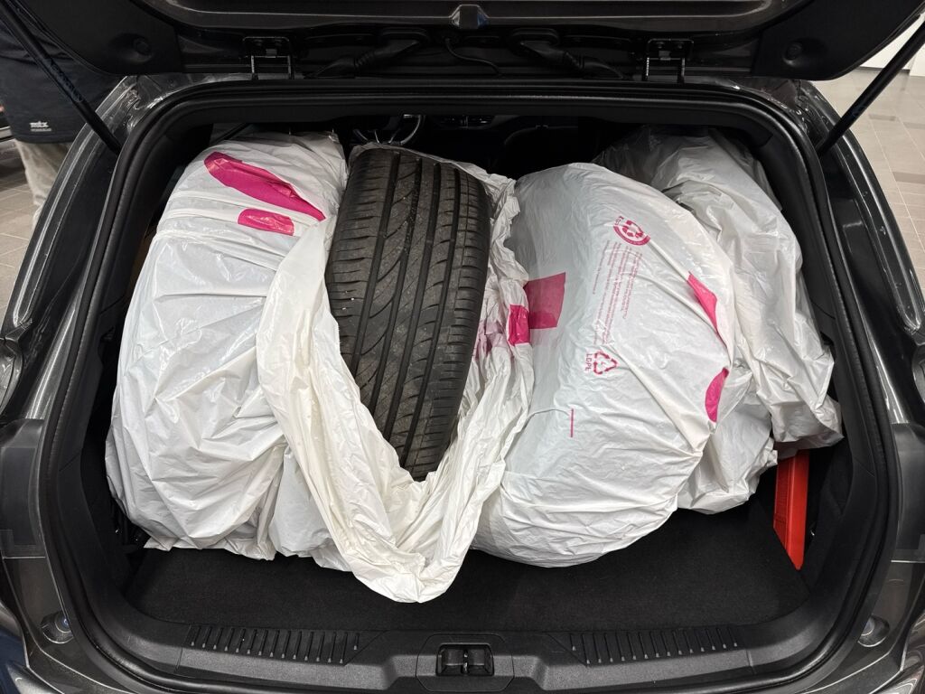 Ford Focus 2019 Harmaa