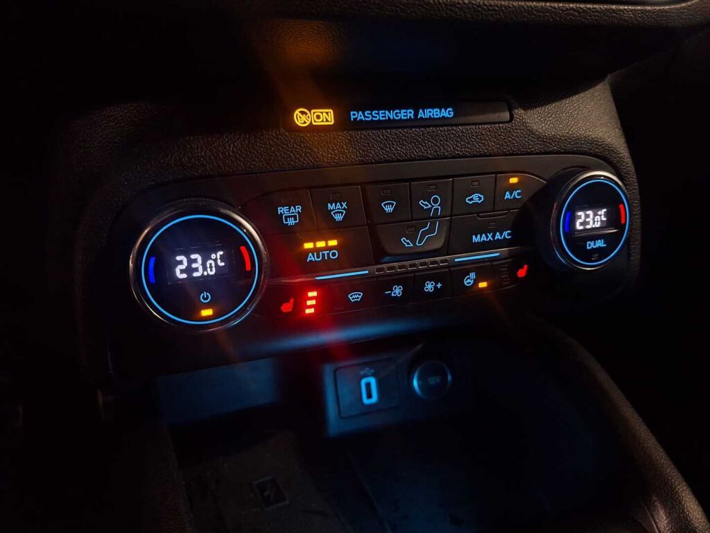 Ford Focus 2019 Harmaa